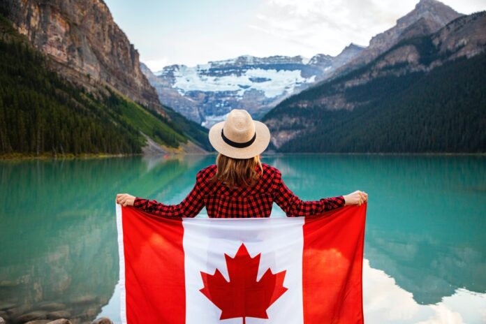4 façons les plus faciles d'immigrer au Canada en 2024